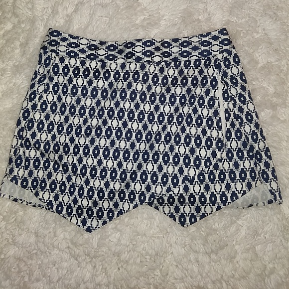 Design lab skort - Picture 1 of 4